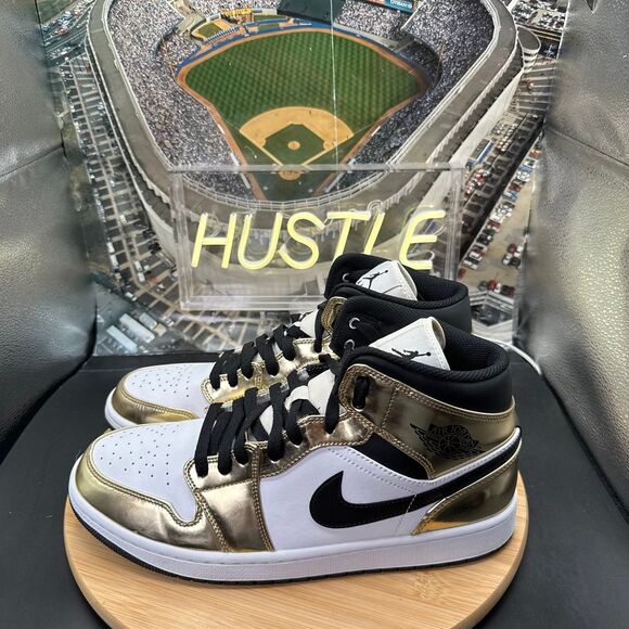 Nike Air Jordan 1 Mid SE Metallic Gold/Black-White Men’s Sz 11 main image 10